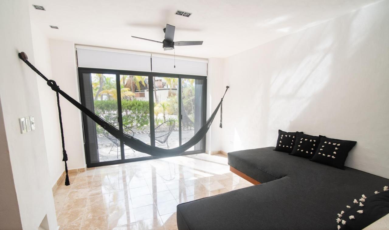 Casa Del Jaguar Beach Hotel Isla Mujeres Exterior photo